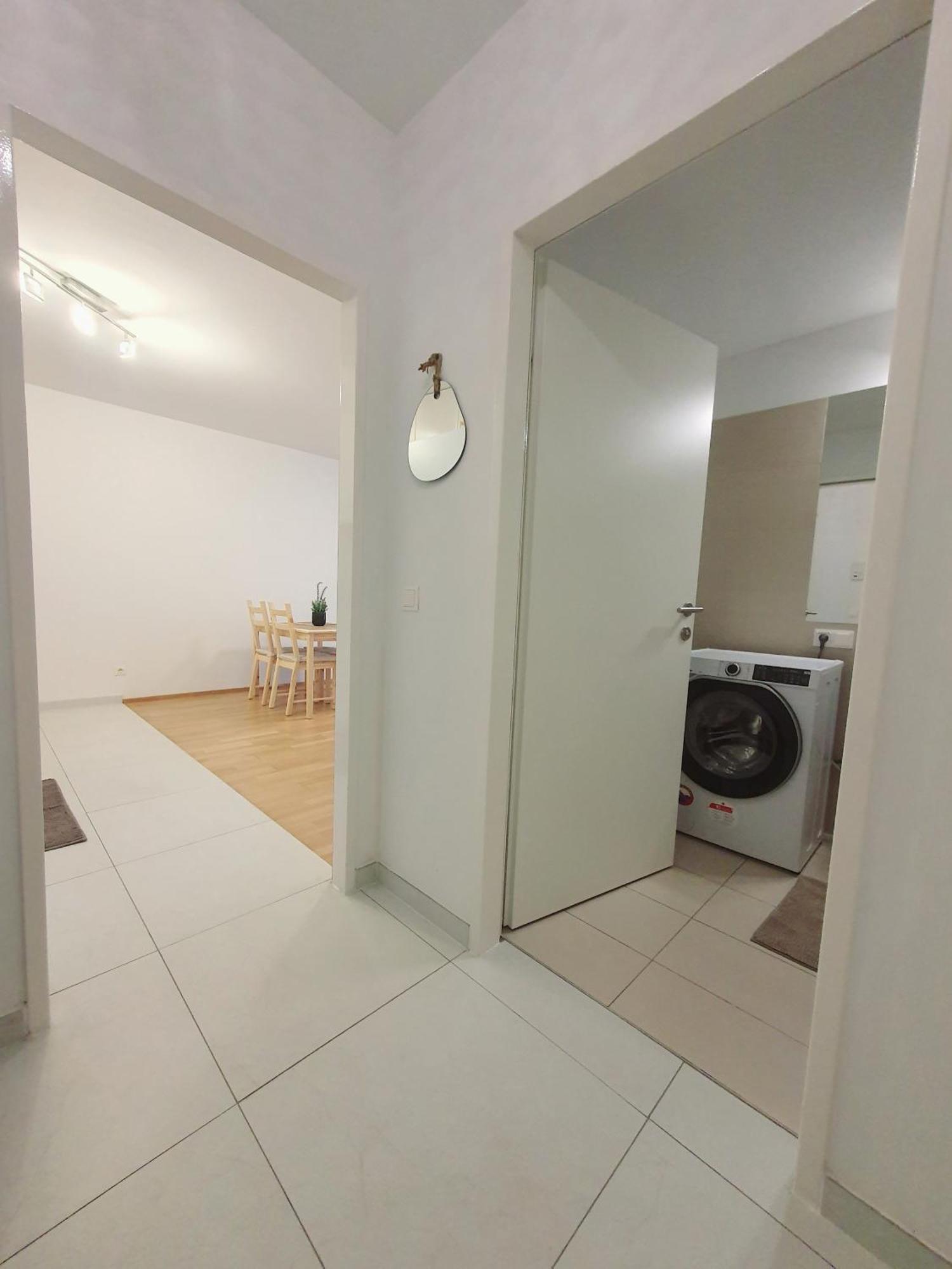Near Lake One Bedroom Cute Apartment Viena Exterior foto